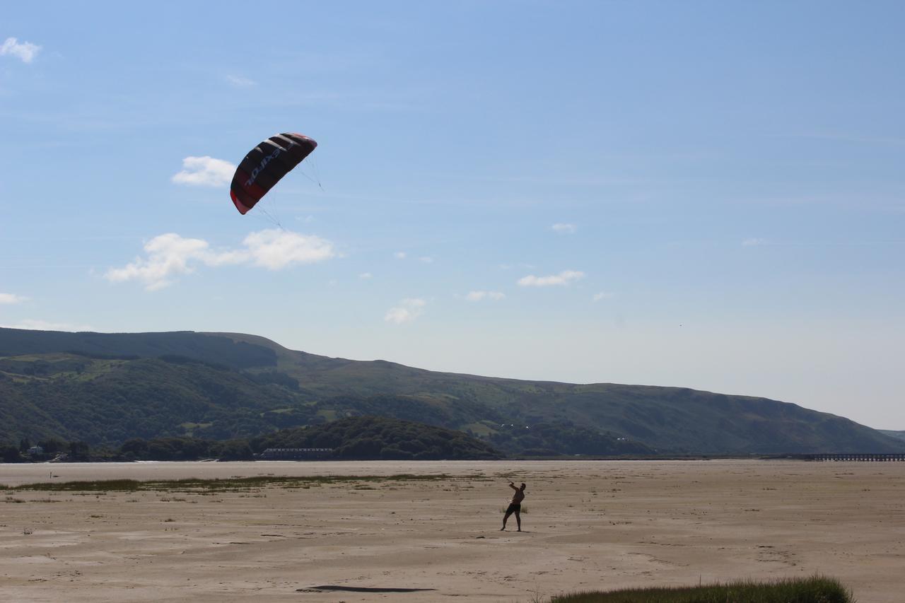 Yr Hen Feudy Villa Barmouth Buitenkant foto